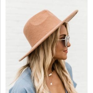 NWOT Camel Wide Brim Hat